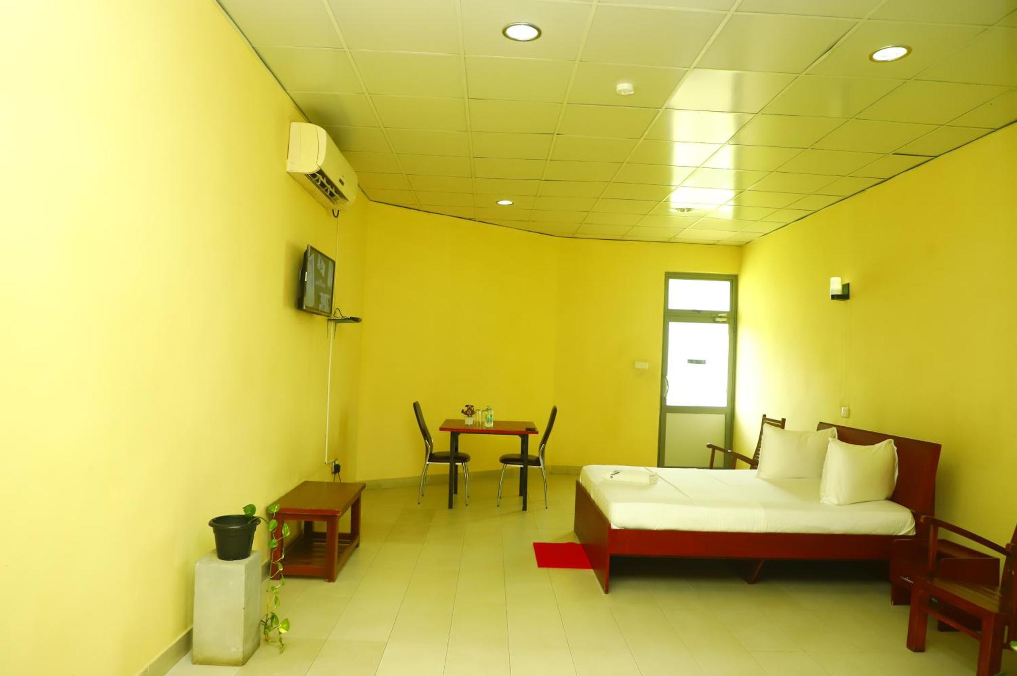 Gunners Club Hotel Minneriya Buitenkant foto
