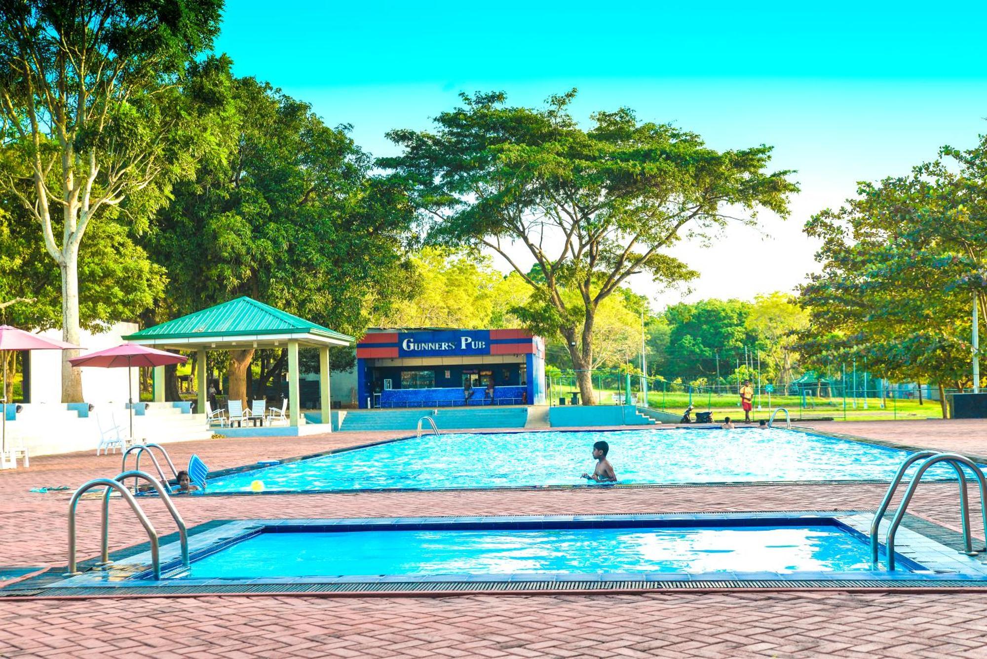 Gunners Club Hotel Minneriya Buitenkant foto